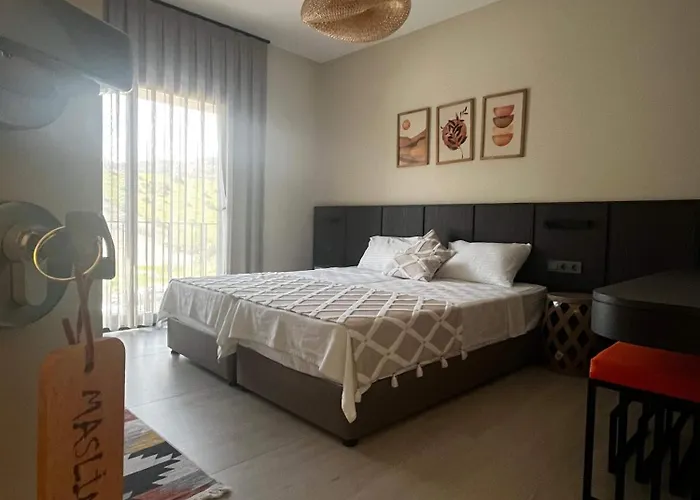 فندق مبيت وإفطار Urlivia Zeytin Bahcesi أورلا