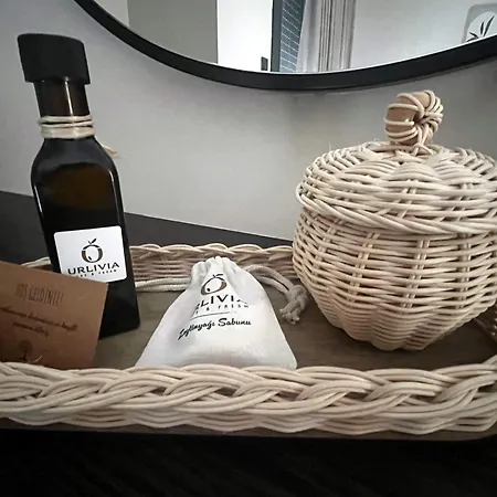 Urlivia Zeytin Bahçesi * Urla