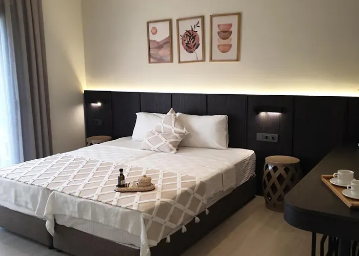 Urlivia Zeytin Bahçesi Couette-café